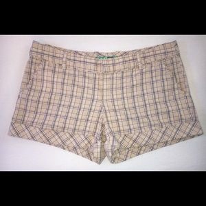 Aritzia EUC Plaid Micro Shorts in Beige, Lavender, Black, + White Sz 6